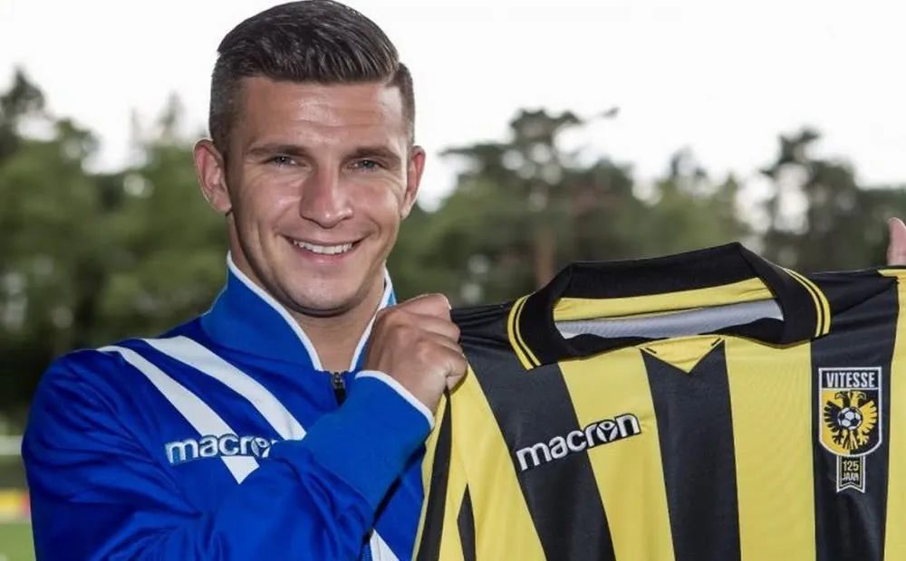 脱颖而出 脱颖而出