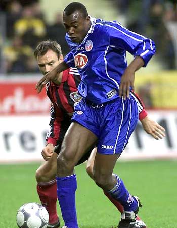 地服务业更 地服务业更